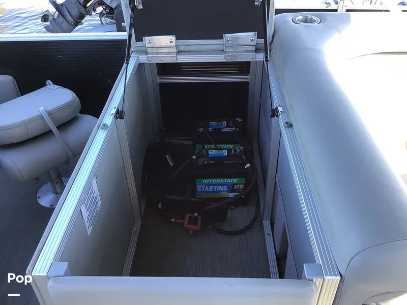 Slide: The Image of Bennington 22S 2022 - 14830177