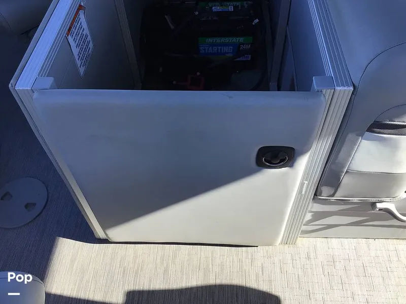 Slide: The Image of Bennington 22S 2022 - 14830178