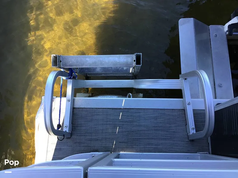 Slide: The Image of Bennington 22S 2022 - 14830189