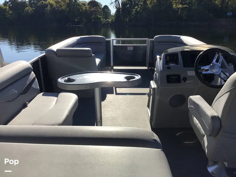 Slide: The Image of Bennington 22S 2022 - 14836131