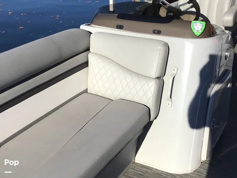 Slide: The Image of Bennington 22S 2022 - 14836099