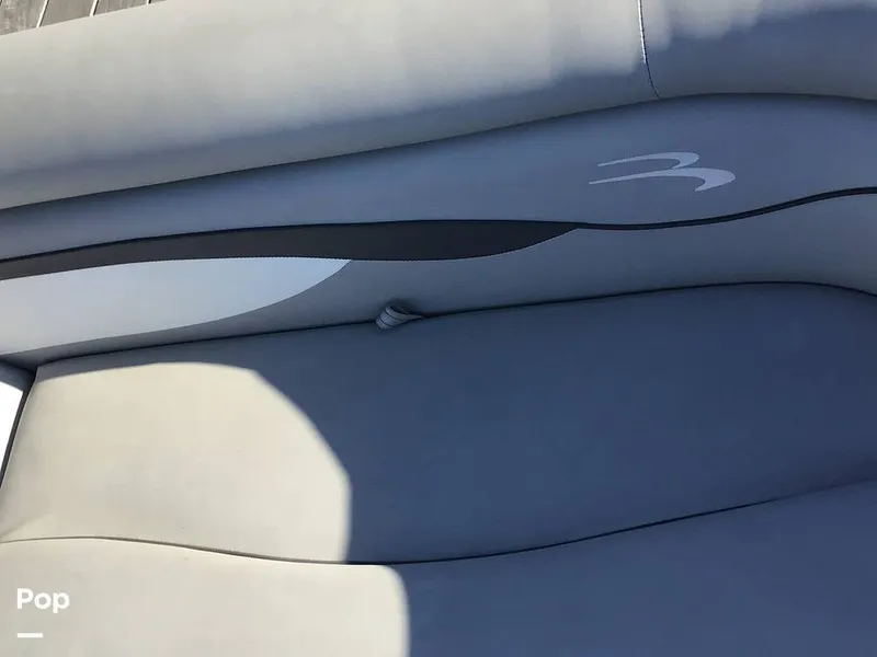 Slide: The Image of Bennington 22S 2022 - 14836101