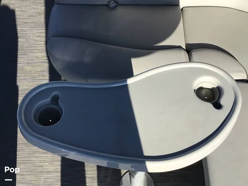 Slide: The Image of Bennington 22S 2022 - 14836105