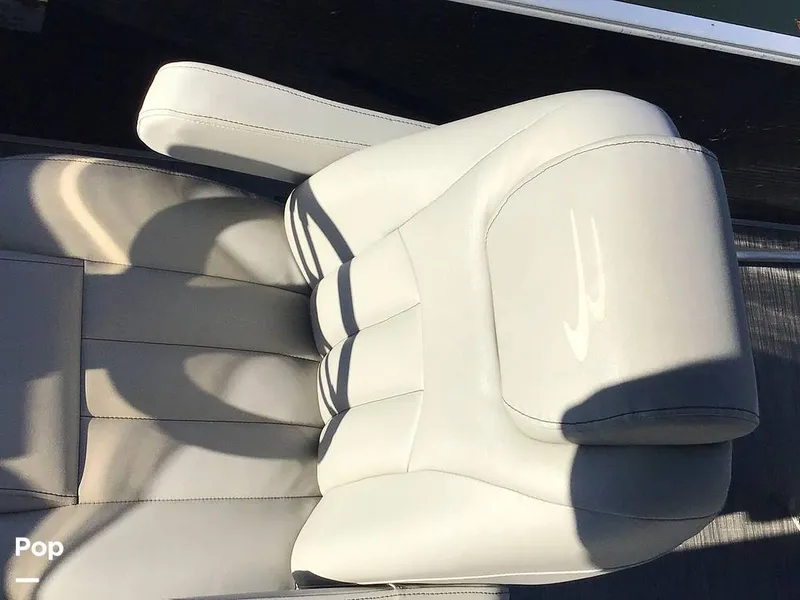 Slide: The Image of Bennington 22S 2022 - 14836109