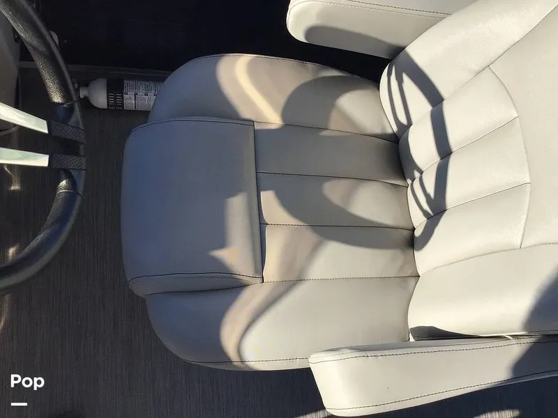 Slide: The Image of Bennington 22S 2022 - 14836110