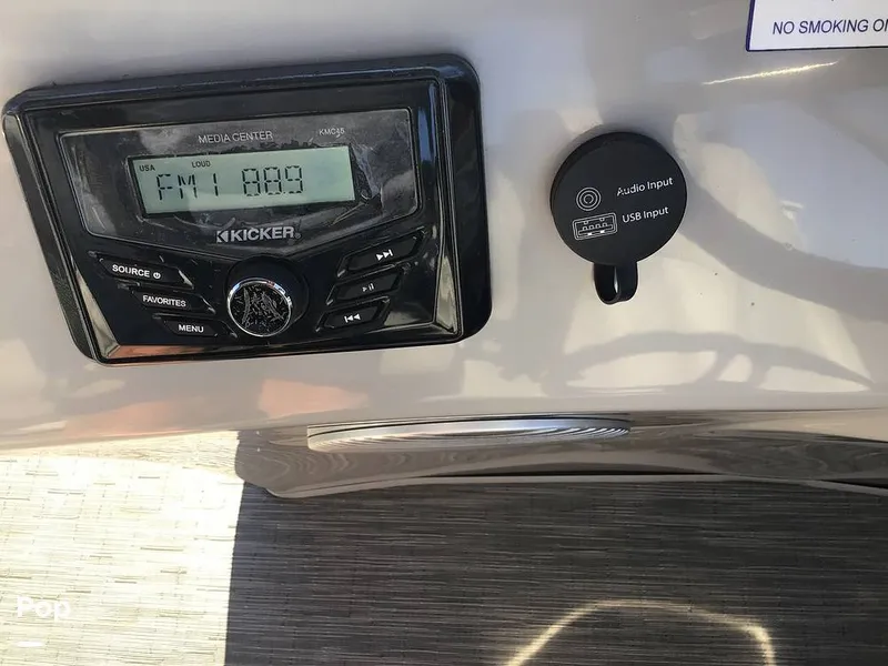 Slide: The Image of Bennington 22S 2022 - 14836114