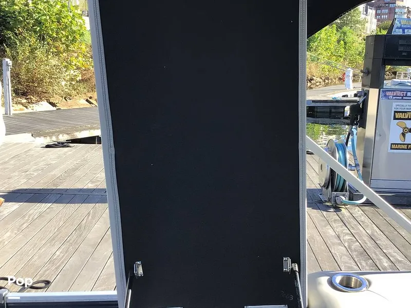 Slide: The Image of Bennington 22S 2022 - 14836119