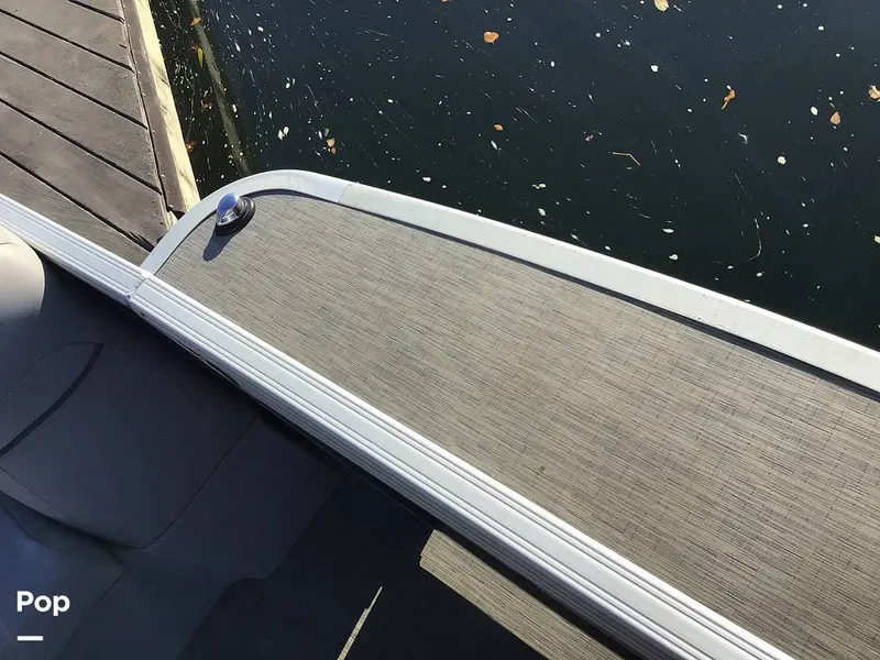 Slide: The Image of Bennington 22S 2022 - 14836136