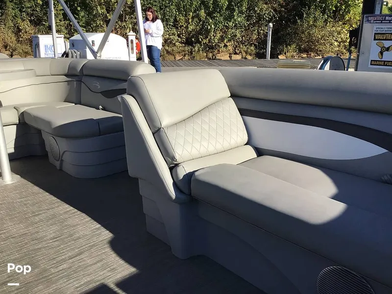 Slide: The Image of Bennington 22S 2022 - 14836141