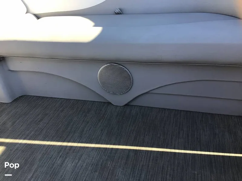 Slide: The Image of Bennington 22S 2022 - 14836142