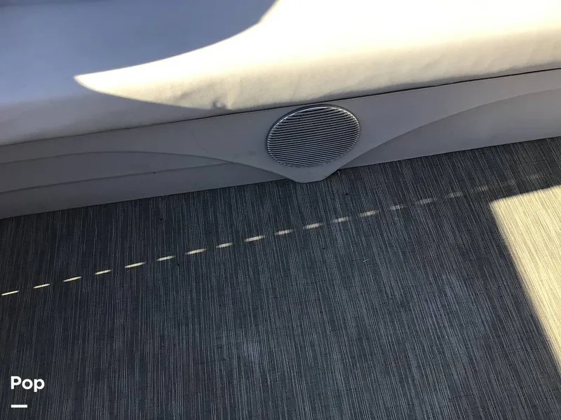 Slide: The Image of Bennington 22S 2022 - 14836143