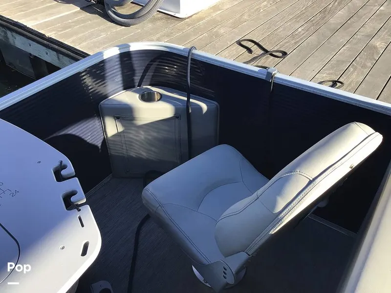 Slide: The Image of Bennington 22S 2022 - 14836122