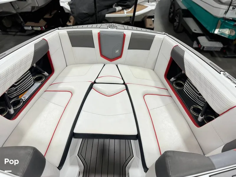 Slide: The Image of Nautique SUPER AIR NAUTIQUE G23 2019 - 14004881