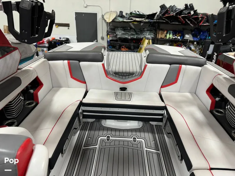 Slide: The Image of Nautique SUPER AIR NAUTIQUE G23 2019 - 14004898