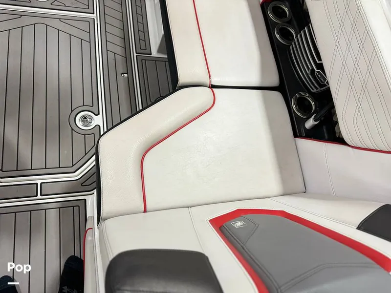 Slide: The Image of Nautique SUPER AIR NAUTIQUE G23 2019 - 14004895