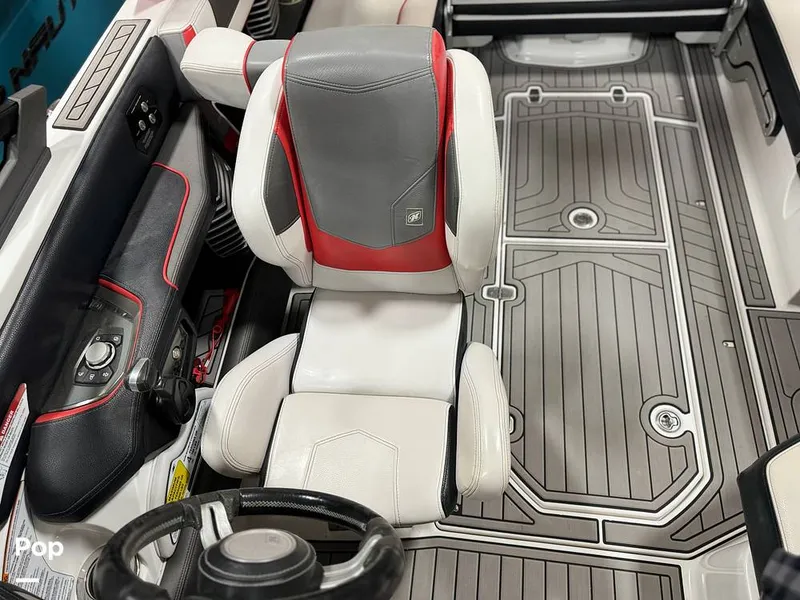 Slide: The Image of Nautique SUPER AIR NAUTIQUE G23 2019 - 14004897