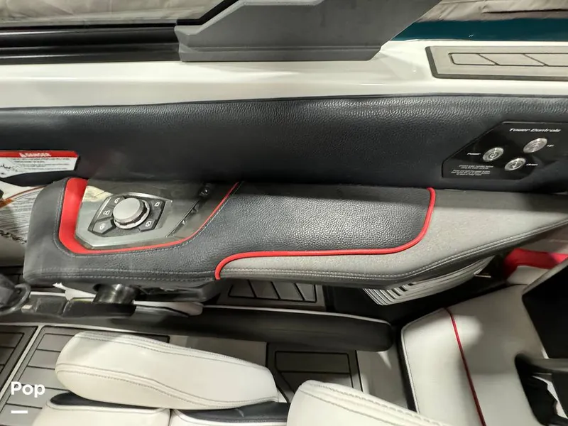 Slide: The Image of Nautique SUPER AIR NAUTIQUE G23 2019 - 14004903