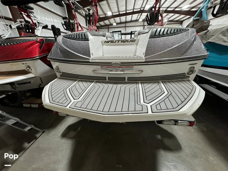 Slide: The Image of Nautique SUPER AIR NAUTIQUE G23 2019 - 14004922