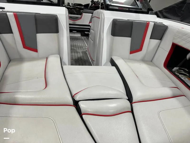 Slide: The Image of Nautique SUPER AIR NAUTIQUE G23 2019 - 14004935