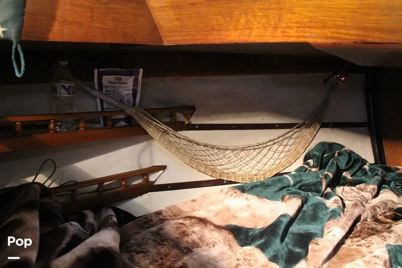 Slide: The Image of V Berth - 14262048