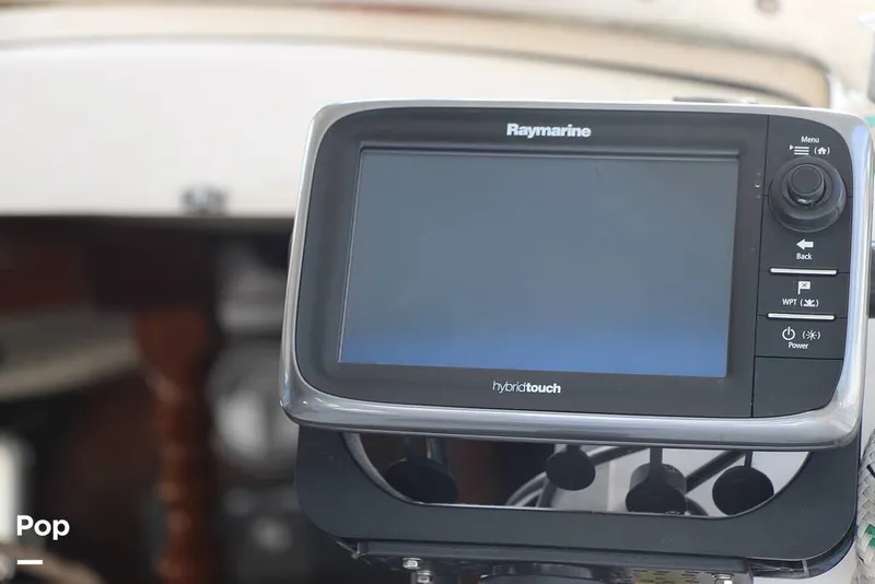 Slide: The Image of Raymarine - 14262000