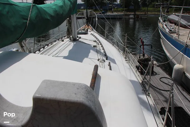 Slide: The Image of Cascade 36 Deep Keel 1974 - 14262001