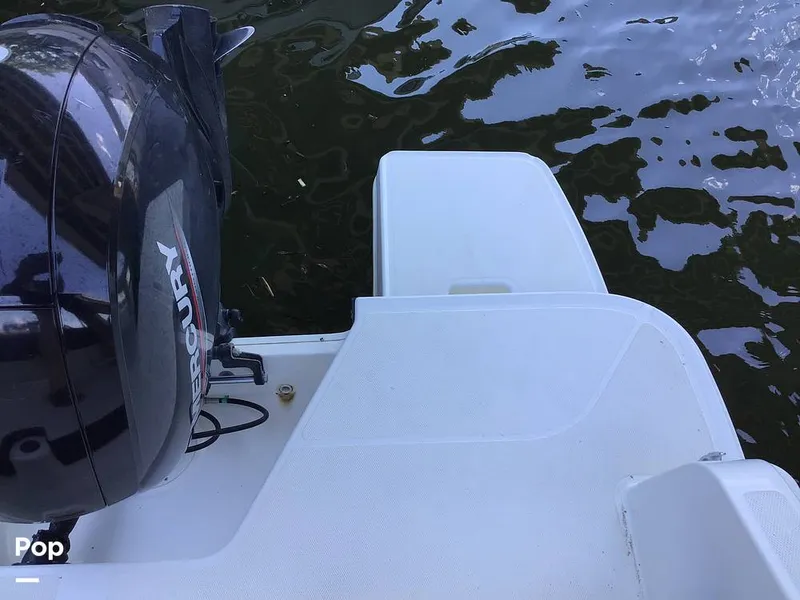 Slide: The Image of Bayliner DX 2200 2022 - 14321366