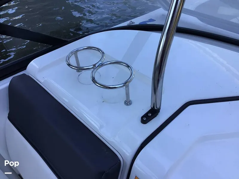 Slide: The Image of Bayliner DX 2200 2022 - 14321374