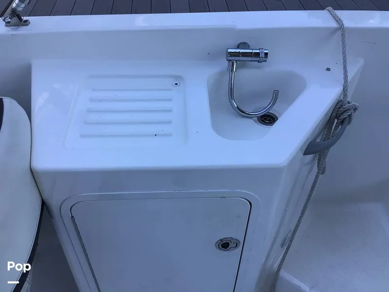 Slide: The Image of Bayliner DX 2200 2022 - 14321381