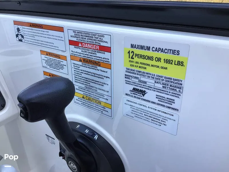 Slide: The Image of Bayliner DX 2200 2022 - 14321397