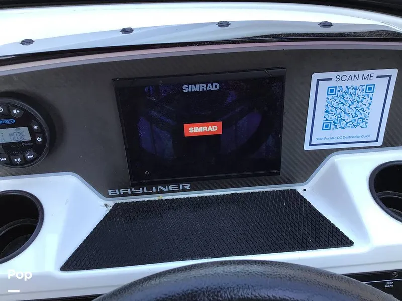 Slide: The Image of Bayliner DX 2200 2022 - 14321405