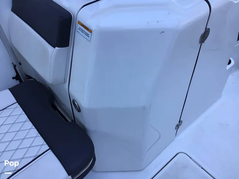 Slide: The Image of Bayliner DX 2200 2022 - 14321378