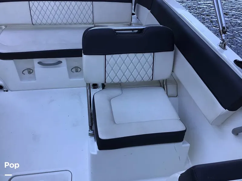 Slide: The Image of Bayliner DX 2200 2022 - 14321385