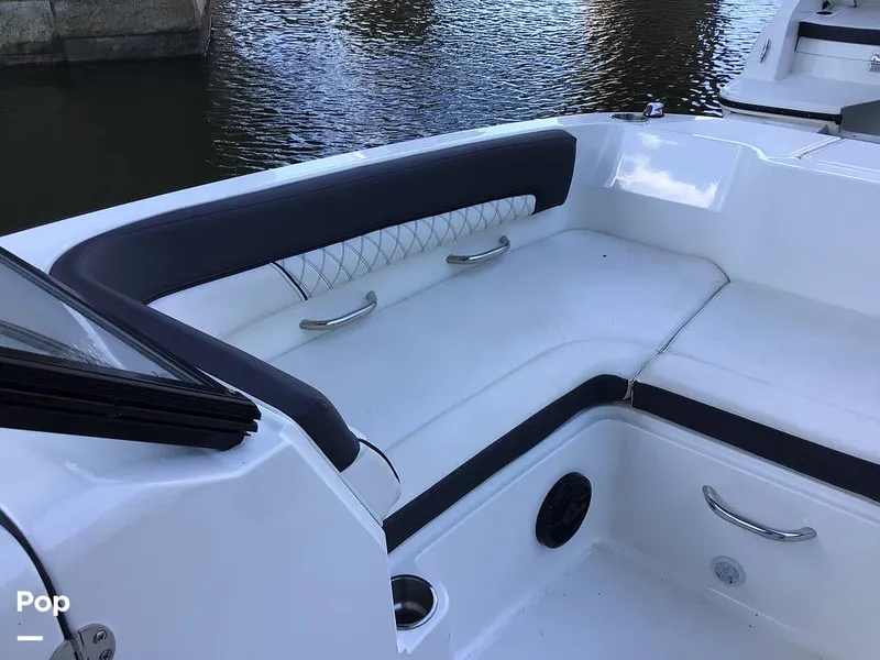 Slide: The Image of Bayliner DX 2200 2023 - 14320455