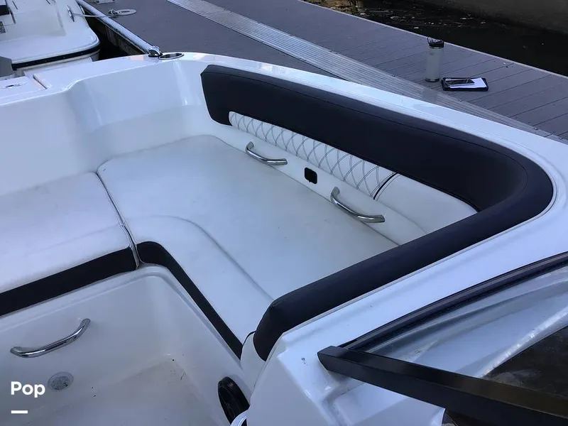 Slide: The Image of Bayliner DX 2200 2023 - 14320456