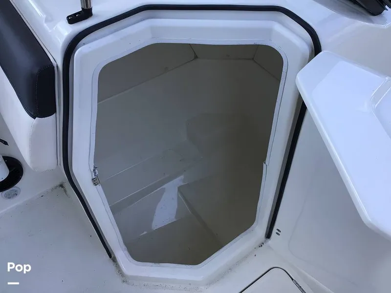 Slide: The Image of Bayliner DX 2200 2023 - 14320450