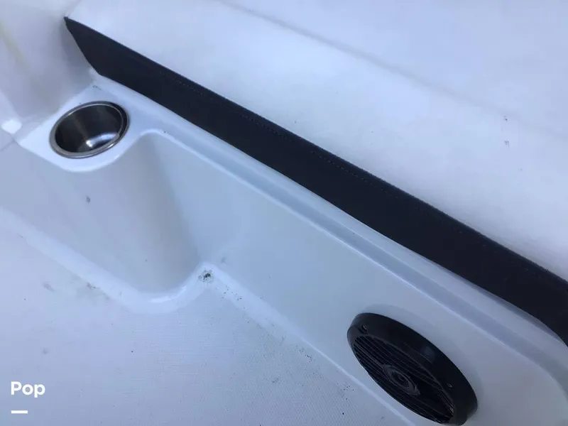 Slide: The Image of Bayliner DX 2200 2023 - 14320460