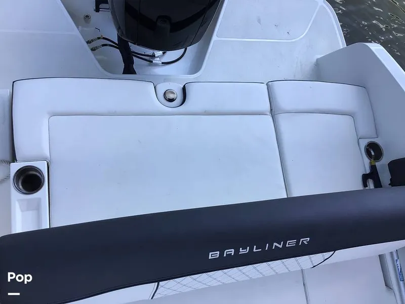 Slide: The Image of Bayliner DX 2200 2023 - 14320473