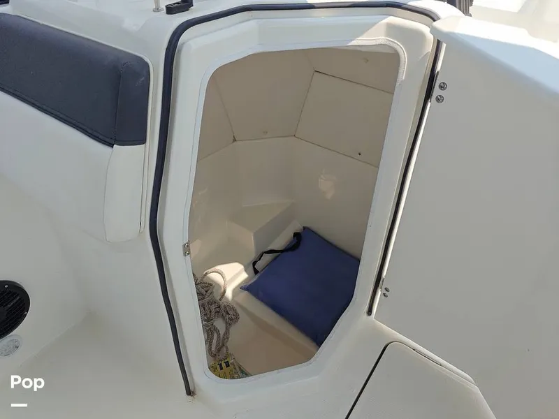 Slide: The Image of Bayliner DX2200 2023 - 14572560