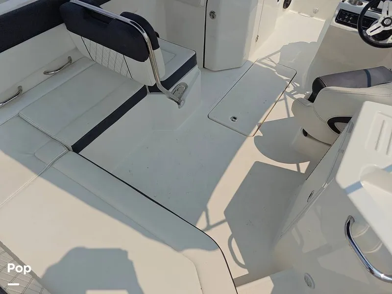 Slide: The Image of Bayliner DX2200 2023 - 14572552