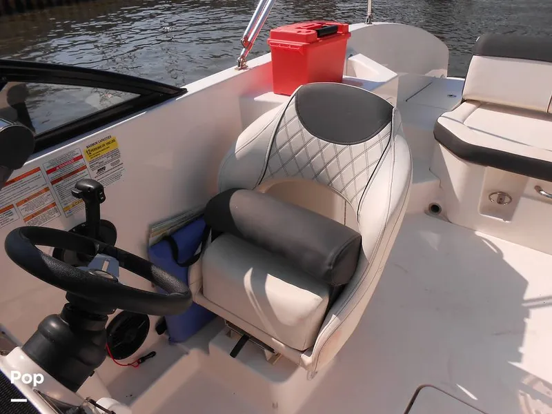 Slide: The Image of Bayliner DX 2200 2023 - 14371236