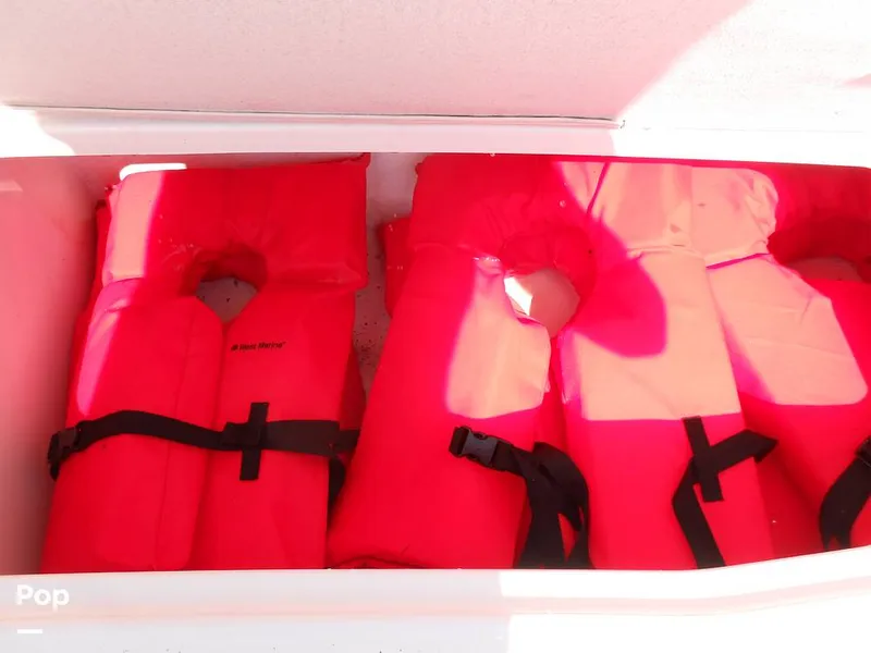 Slide: The Image of Bayliner DX 2200 2023 - 14371389