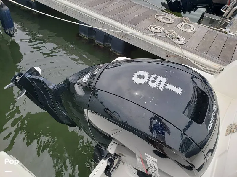 Slide: The Image of Bayliner DX 2200 2023 - 14686461