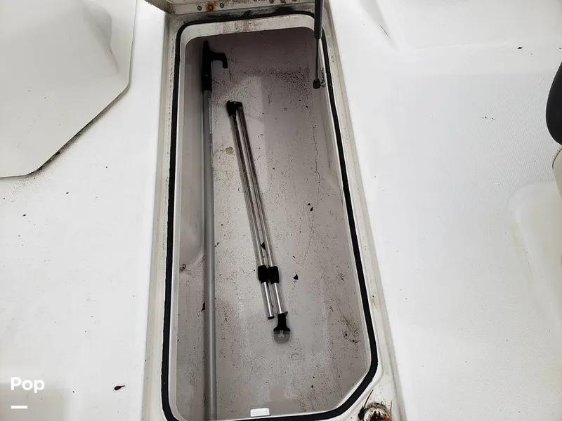 Slide: The Image of Bayliner DX 2200 2023 - 14686446