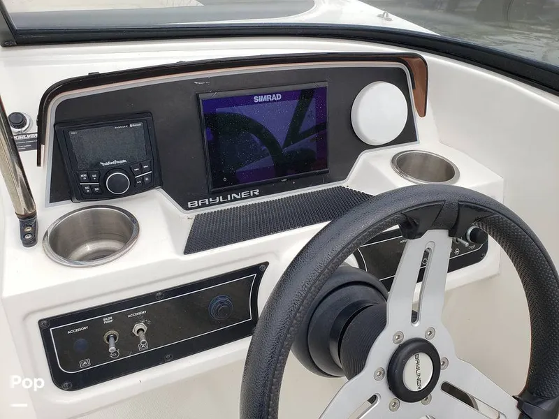 Slide: The Image of Bayliner DX 2200 2023 - 14686450