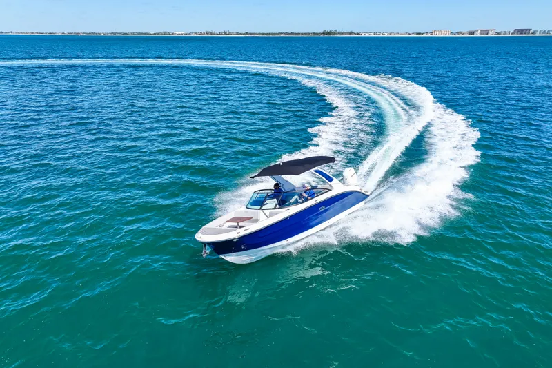 Slide: The Image of Sea Ray SDX 270 Outboard 2025 - 20