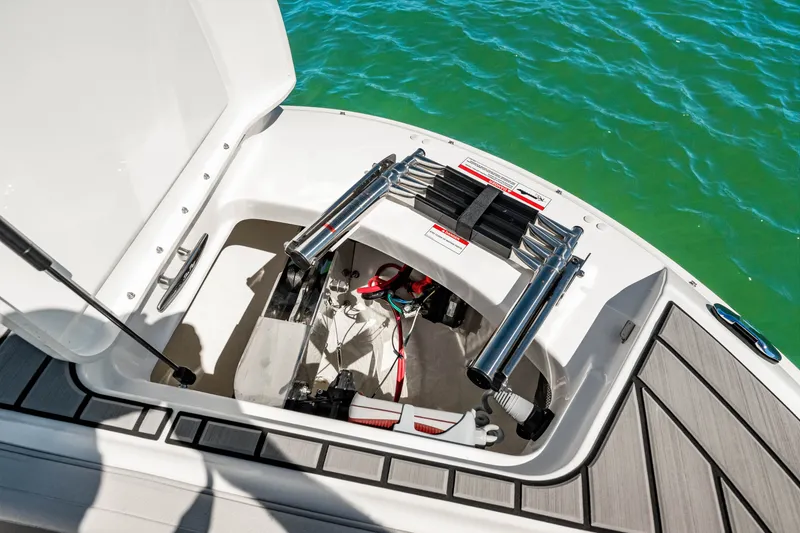 Slide: The Image of Sea Ray SDX 270 Outboard 2025 - 44