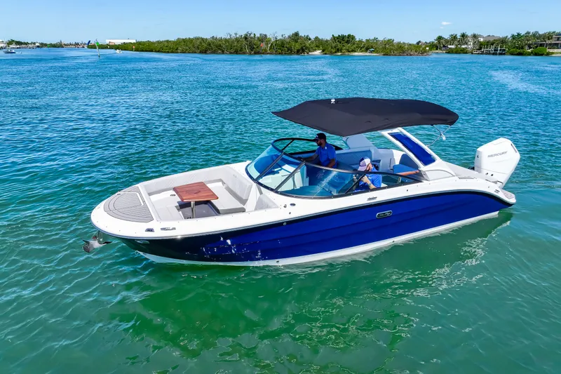 Slide: The Image of Sea Ray SDX 270 Outboard 2025 - 6