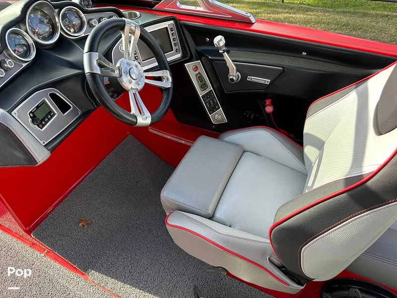 Slide: The Image of Mastercraft X23 2017 - 13925912