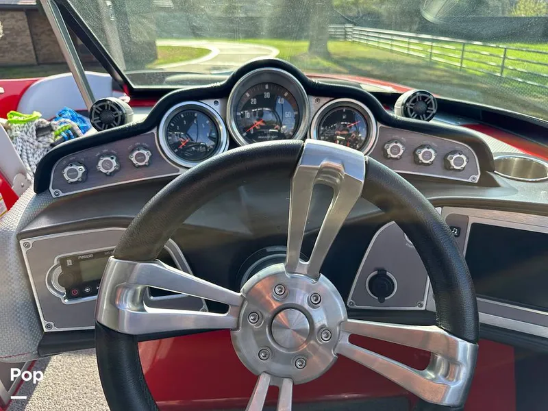 Slide: The Image of Mastercraft X23 2017 - 13925920